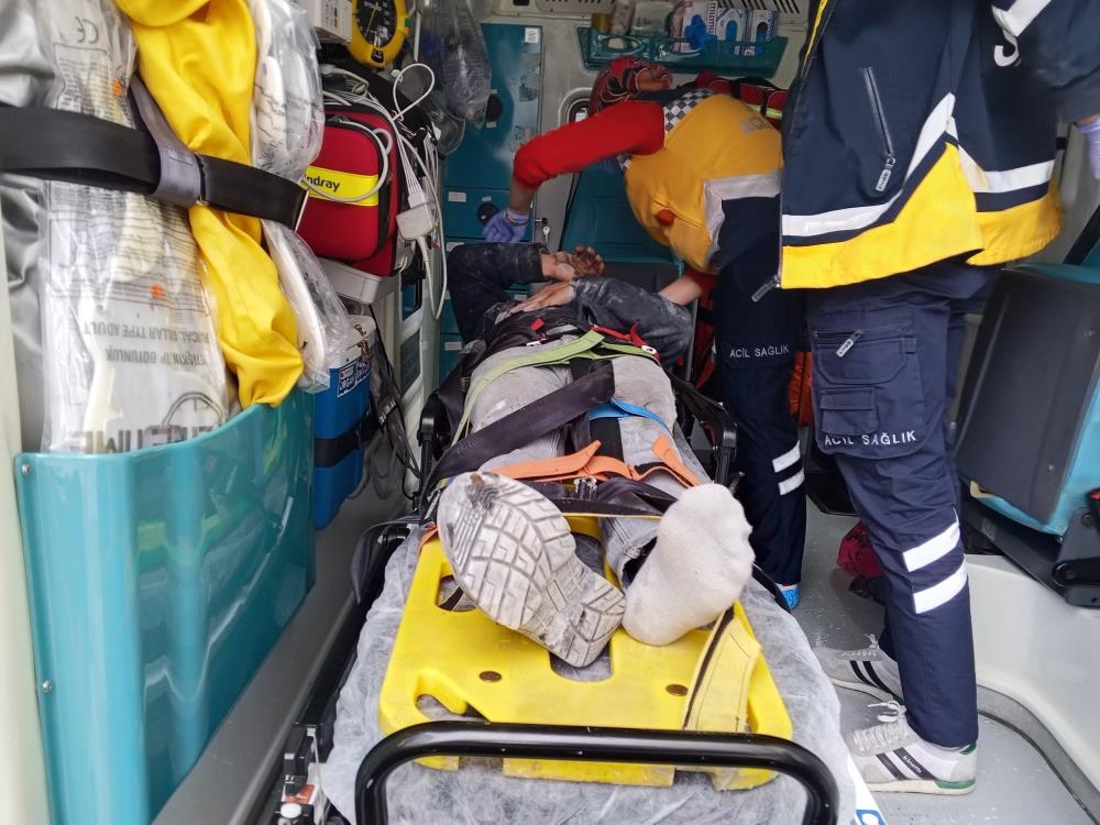 İnşaatta güvenlik zafiyeti mi? İşçi boşluğa düştü