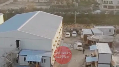 Hatay’ın Defne ilçesine bağlı Çekmece Mahallesi’nde deprem öncesi mahalle sakinlerinin