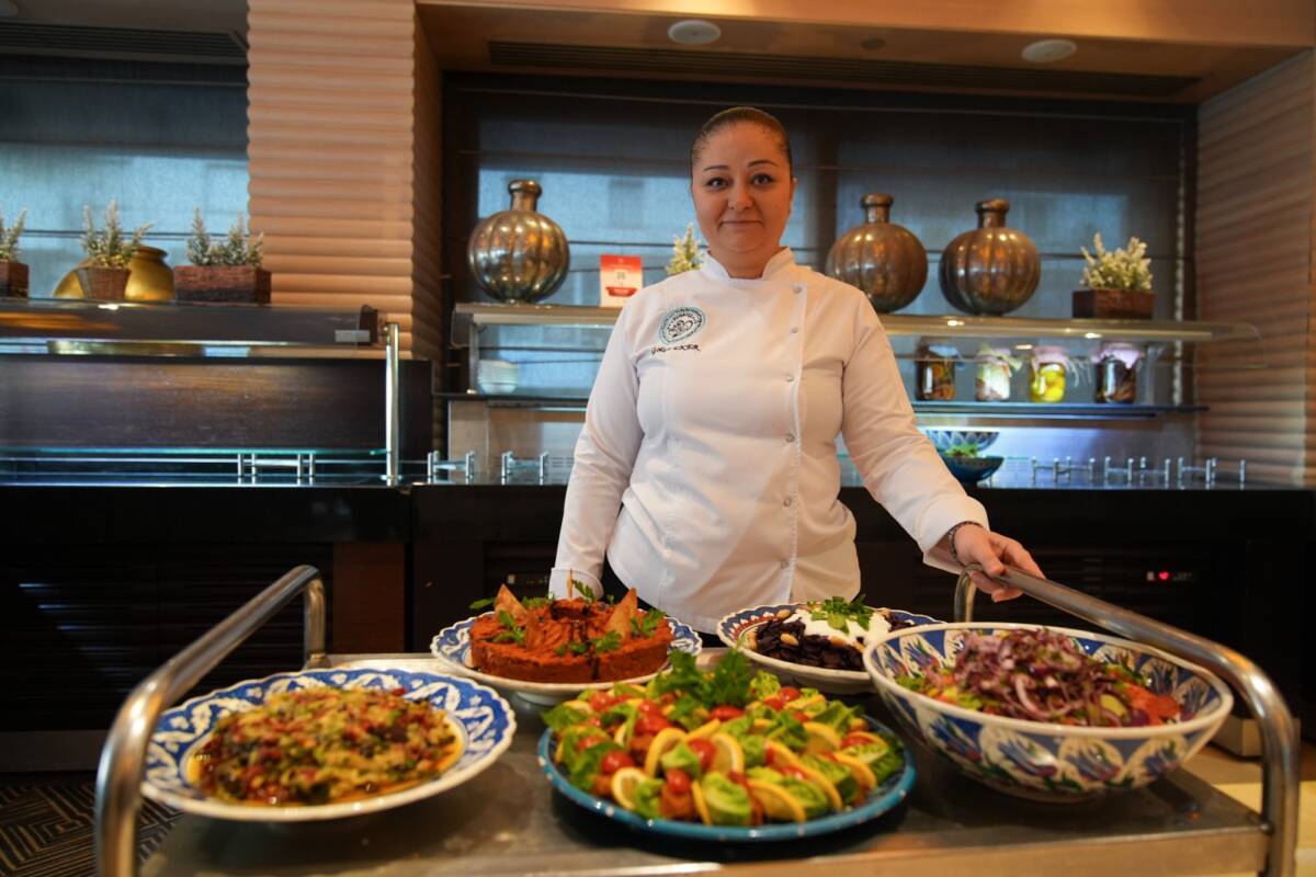 Kahramanmaraş merkezli 6 Şubat 2023 depremlerinde iş yerini kaybeden Hataylı