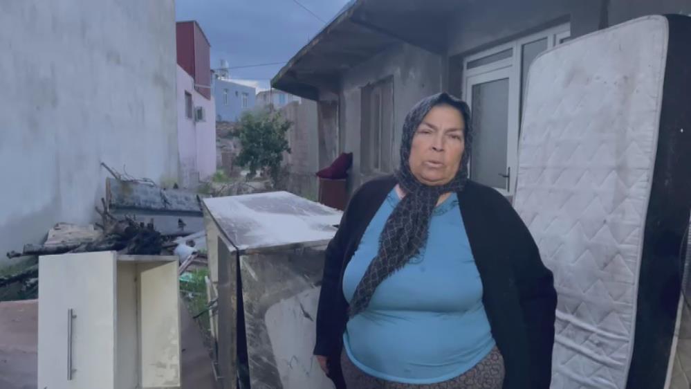 Hatay’ın Kumlu ilçesinde bayram günü çıkan yangın, bir ailenin hayatını