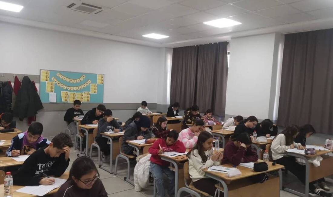 Okullarda ara tatil dönemi sona erdi ve okullarda dünden itibaren