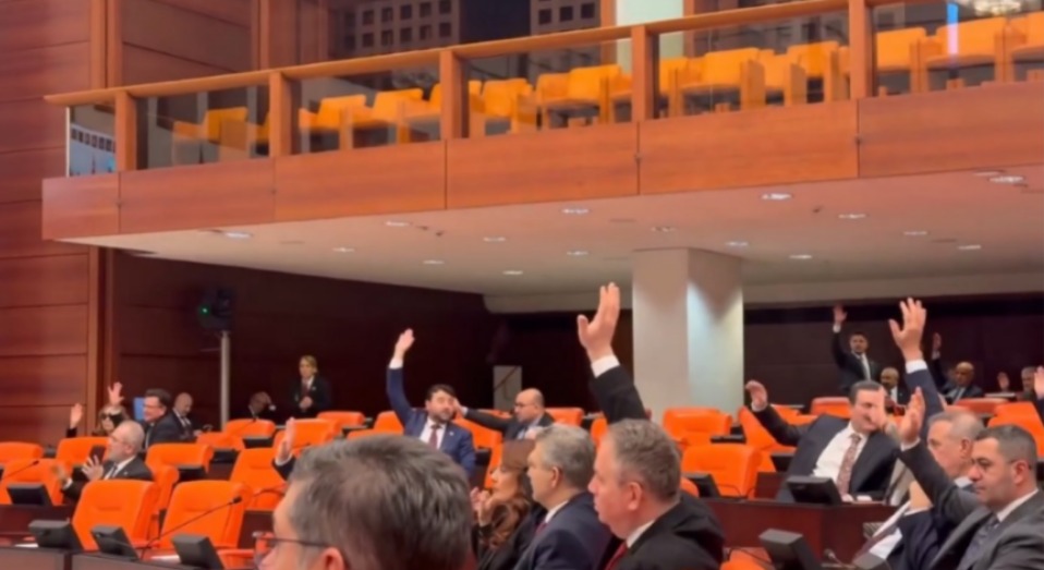 AKP ve MHP oylarıyla reddedildi, Hatay Milletvekili Nermin Yıldırım Kara