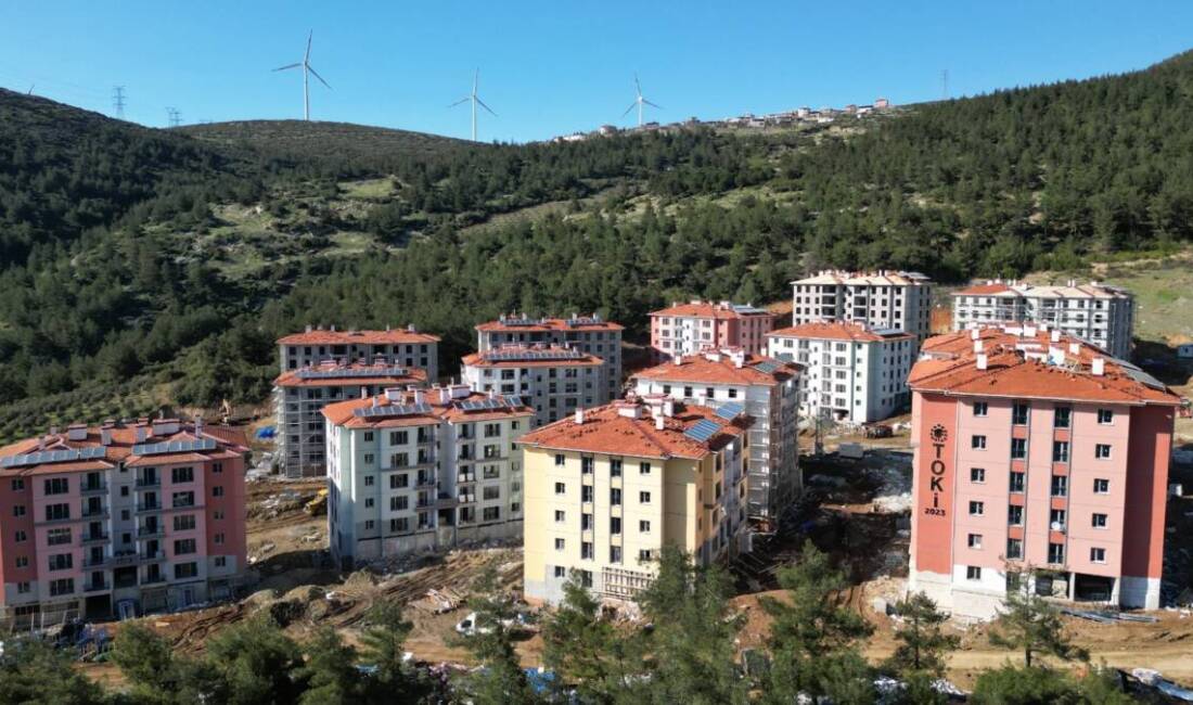 Deprem sonrası umutla beklenen yeni konutlar, birçok hak sahibi için