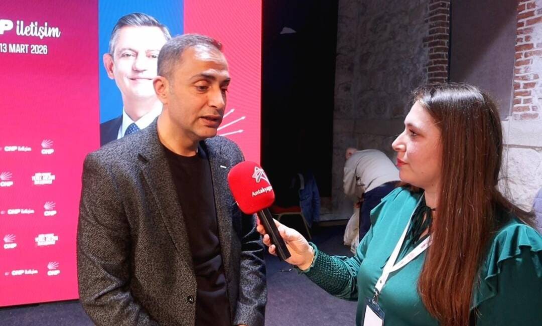 CHP’nin düzenlediği Yerel Medya Buluşmasında “Yazılı basında gazetecilik” başlıklı panelde