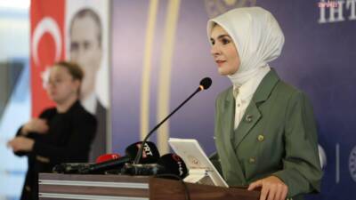 Aile ve Sosyal Hizmetler Bakanı Mahinur Özdemir Göktaş'ın 8 Mart