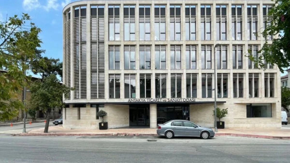 Hataylı iş insanı Ahmet Bünyamin Yavuz, ABD, İsrail ve İran