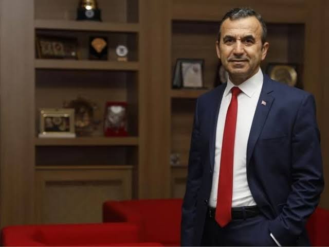 Dr. Naim BABÜROĞLU (Em. Tuğg. – Akademisyen) İran; İsrail, Güney