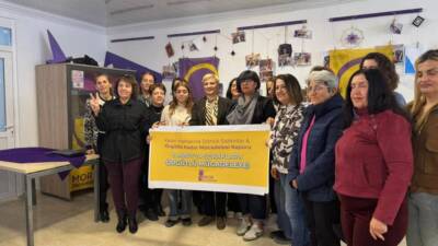 Hatay Mor Dayanışma Derneği’nin raporu, deprem sonrası kadınların yaşadığı çok