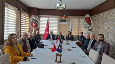 Hatay Milletvekili Mehmet Güzelmansur, Arsuz İş İnsanları Derneğini (ARİAD) ziyaret