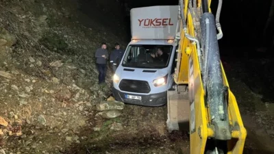 Hatay’a il dışından beyaz eşya sevki için gelen üç firma