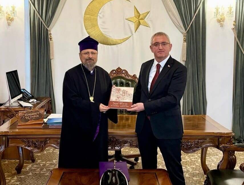 Türkiye Ermenileri Patriği Sahak Maşalyan, Hatay’ın İskenderun ilçesinde Kaymakam Muhammet