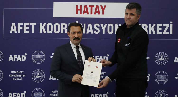Hatay AFAD Müdürlüğü’nde görevli personel, arama-kurtarma alanındaki başarıları nedeniyle ödüllendirildi.