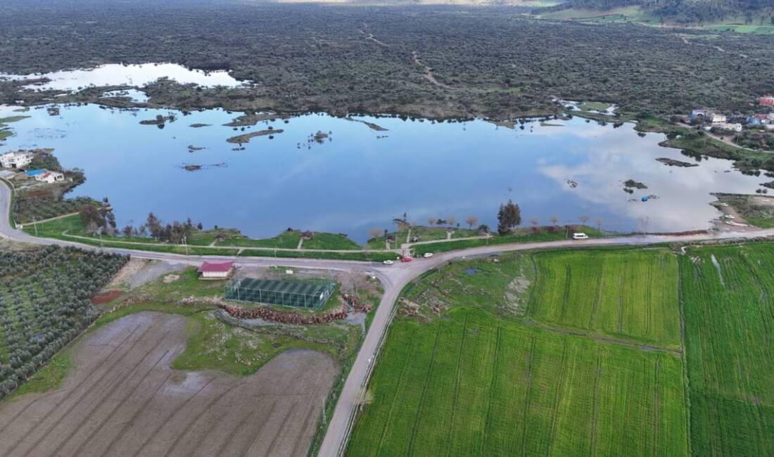 Hatay-Hassa ilçesinde yer alan Hassa-Haydarlar Volkanik Gölü, geçen yıl yaşanan