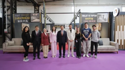 Hatay Valisi Mustafa Masatlı, eşi Esra Masatlı ile birlikte İl