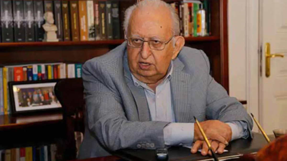 Türkiye siyasetinin önemli isimlerinden, eski Türkiye Büyük Millet Meclisi Başkanı