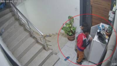 Hatay'da evinin önünden çalınan ayakkabılarının peşinden dedektif gibi iz süren