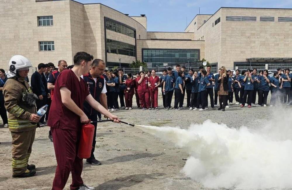 Hatay’ın Dörtyol ilçesinde bulunan Devlet Hastanesi’nde, olası acil durumlara karşı