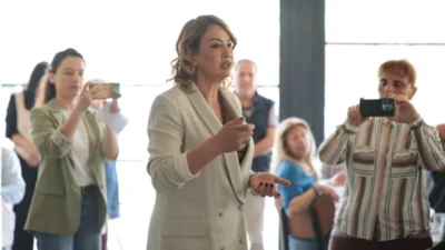 CHP Hatay Milletvekili Nermin Yıldırım Kara, seçim bölgesindeki saha çalışmalarını