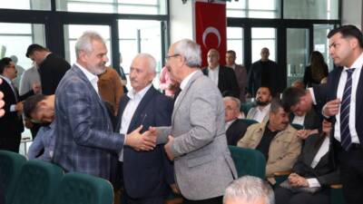 Hatay Büyükşehir Belediyesi (HBB) Meclisi’nde, deprem şehitleri ile devlet büyüklerinin