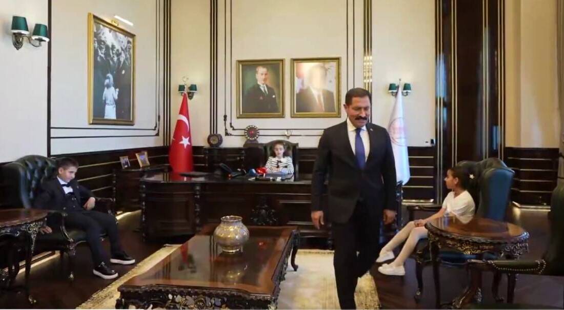 23 Nisan Ulusal Egemenlik ve Çocuk Bayramı kapsamında Hatay Valisi