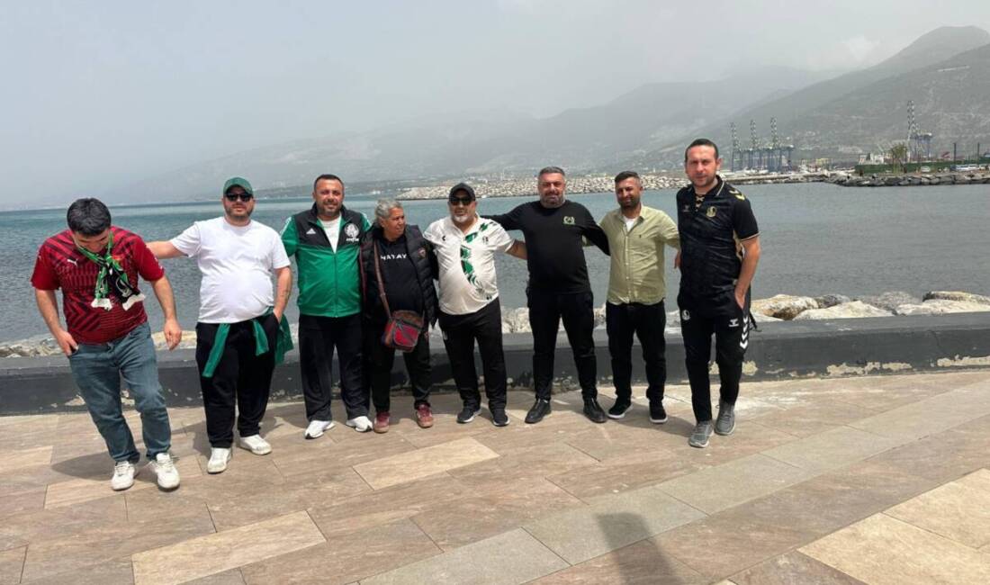 Hatayspor taraftar temsilcisi Songül Taşdelen, bordo-beyazlı ekibin üst üste iki