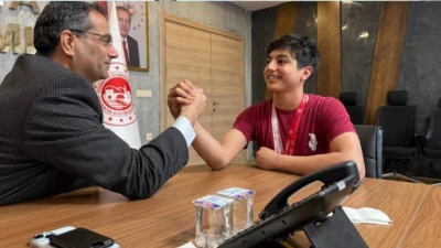 Hatay’daki ortaokul öğrencileri arasında bilek güreşinde ilçe şampiyonu olan Antakya