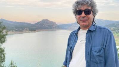 İskenderunlu gazeteci Akın Bodur, “Yerel Gazetecilik Ödülü”’ne layık görüldü. Ödül,