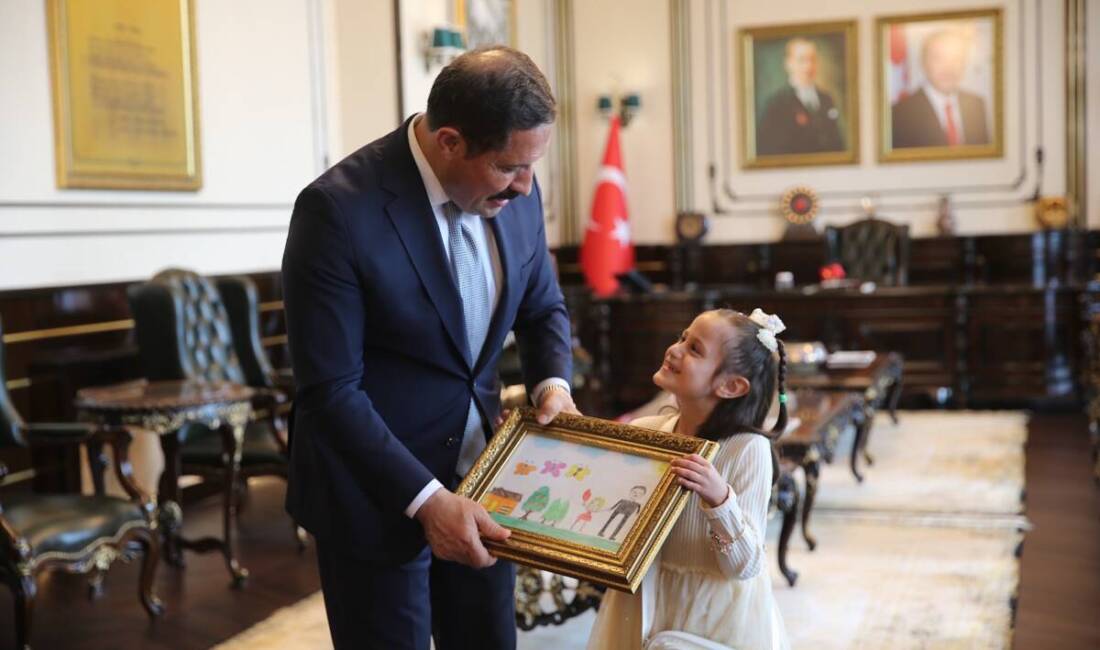 Hatay’da 6 Şubat 2023 tarihinde meydana gelen depremlerde sağ bacağını