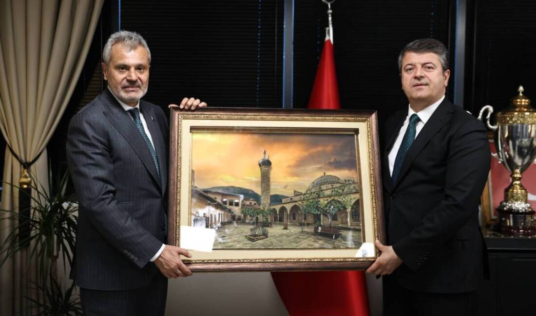 Adıyaman Belediye Başkanı Abdurrahman Tutdere, Hatay Büyükşehir Belediye (HBB) Başkanı
