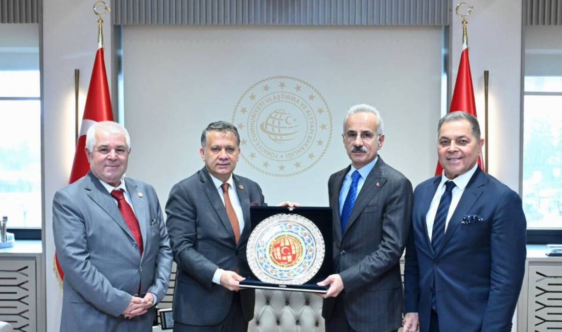 Küresel Gazeteciler Konseyi (KGK), Ulaştırma ve Altyapı Bakanı Abdulkadir Uraloğlu’na