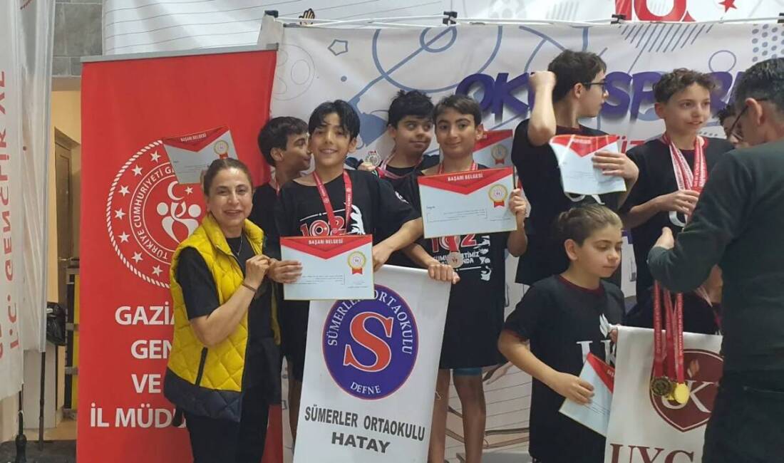 Gaziantep’te düzenlenen Ortaokullar Yüzme Grup Şampiyonası’nda Hataylı sporcular önemli dereceler