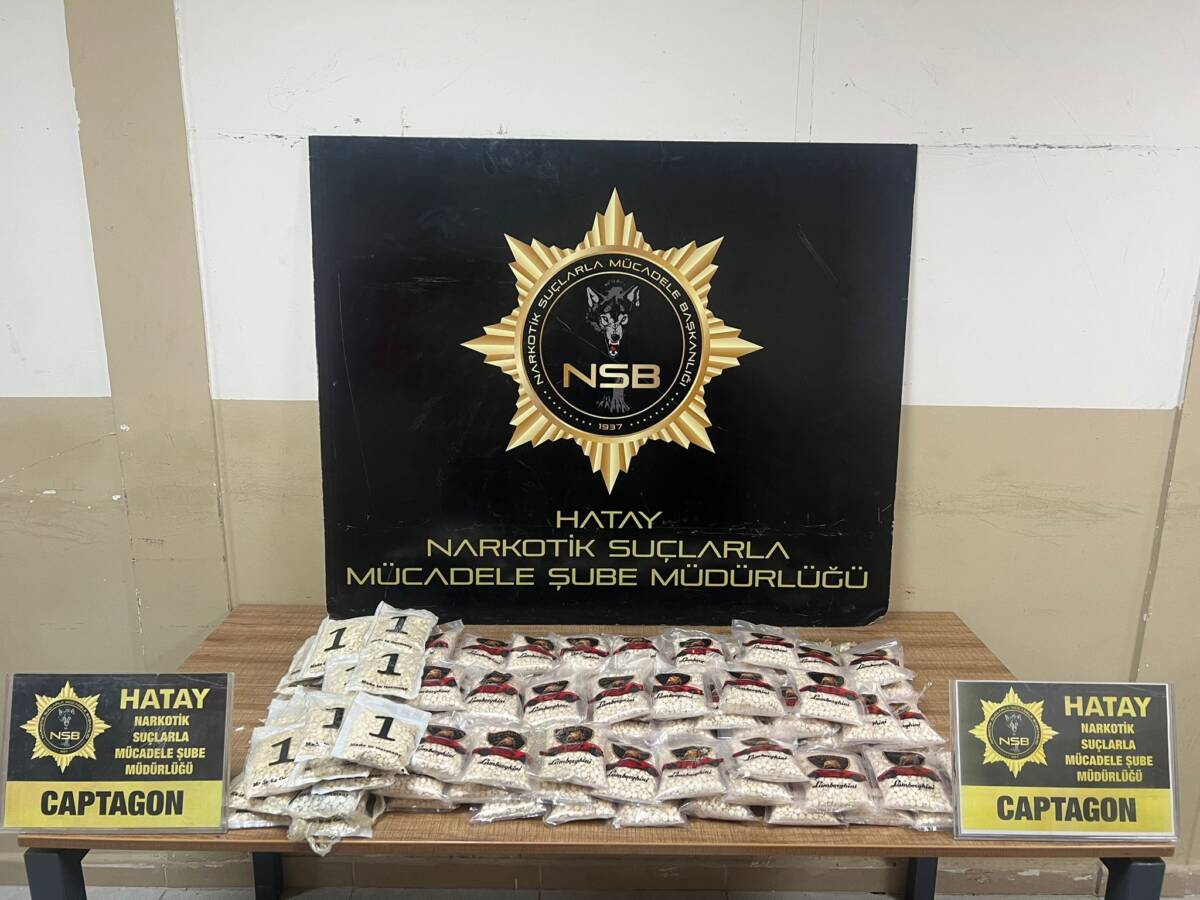 Hatay’da narkotik operasyonlarında yüzlerce bin hap ele geçirildi