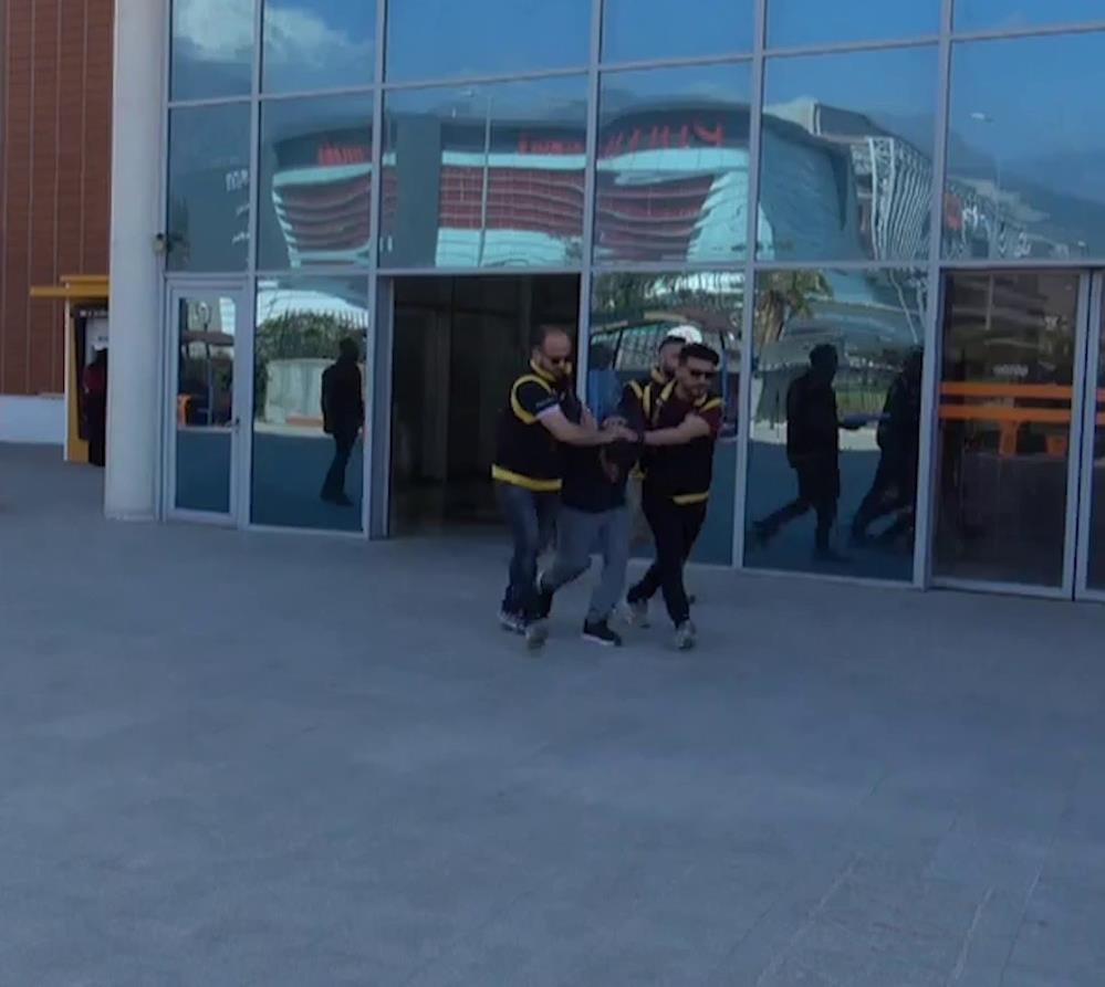 Hatay’ın İskenderun ilçesinde yaşanan kan donduran olayda, madde bağımlısı olduğu