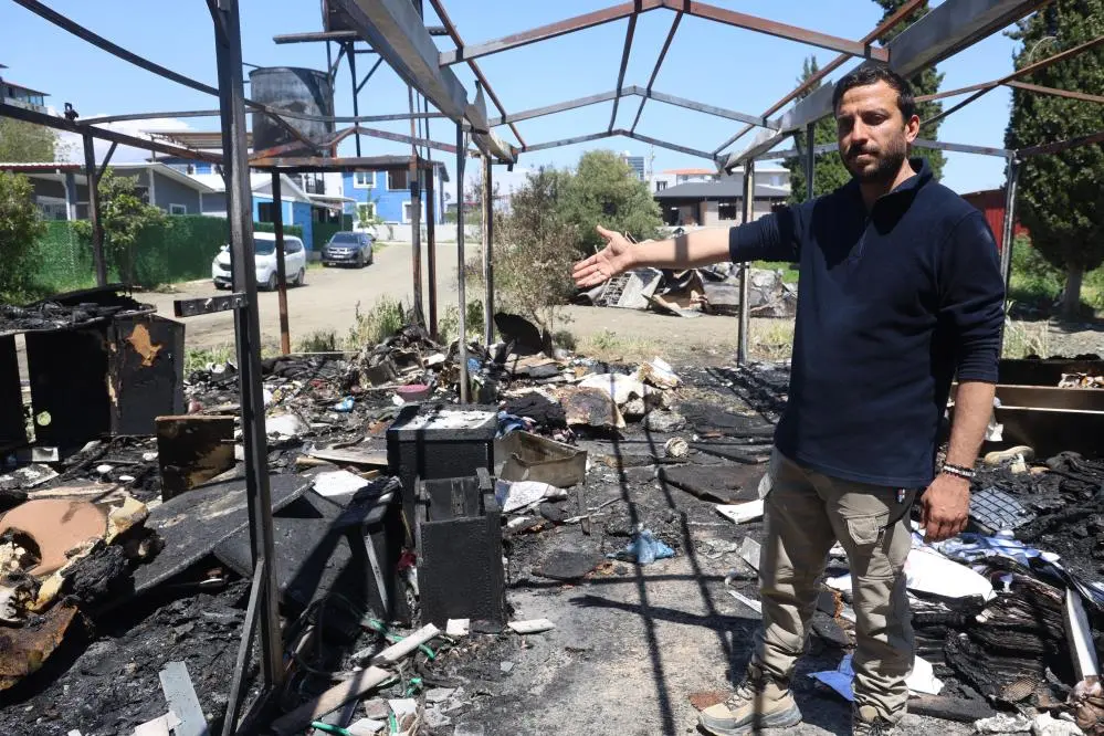 Hatay’ın Defne ilçesinde deprem sonrası yaşamını konteynerde sürdüren Karaçay ailesinin