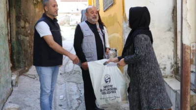 Hatay Büyükşehir Belediyesi (HBB), sosyal belediyecilik anlayışı kapsamında ihtiyaç sahibi