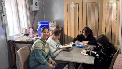 Konteynerleri yangında kül olan Antakyalı 4 çocuklu aileye umut eli