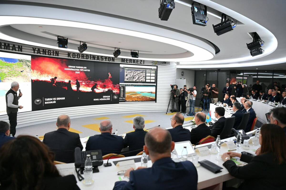 Türkiye genelinde artan orman yangını riskine karşı alarm seviyesi yükseltilirken,