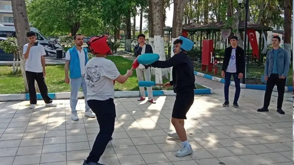 Milli Eğitim Bakanlığı tarafından yürütülen “Çevreme Duyarlıyım Değerlerime Sahip Çıkıyorum