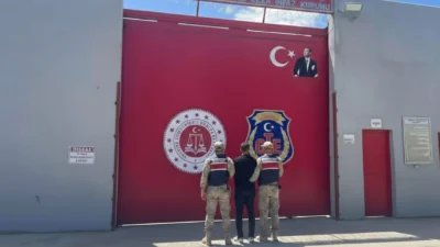 Hatay’da jandarma ekiplerince yürütülen çalışmalar kapsamında, hakkında kesinleşmiş ağır hapis