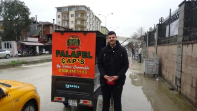 Hatay’da depremde iş yerini ve yuvasını kaybeden Erhan Çapanoğlu, yıllarca