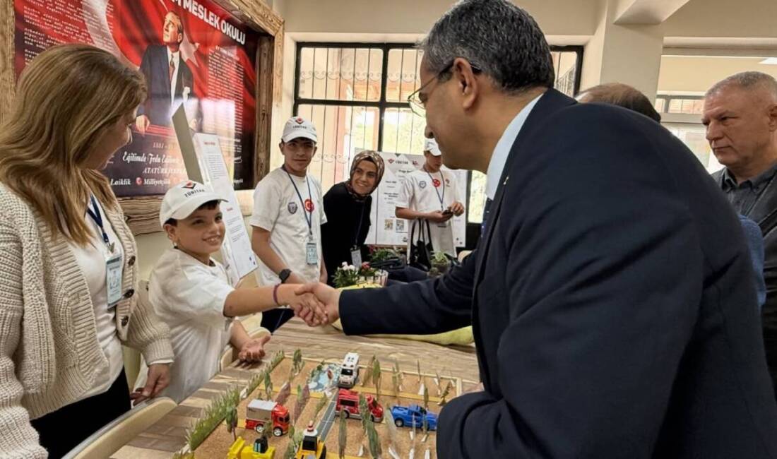 Antakya Hürriyet İşitme Engelliler Okulu öğrencileri, TÜBİTAK 4006-B Bilim Fuarı