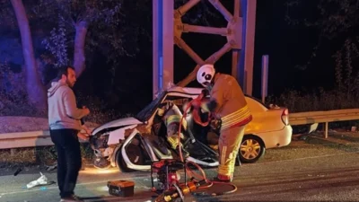 Hatay’ın Belen ilçesinde iki otomobilin çarpışması sonucu meydana gelen kazada