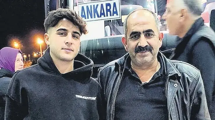 Hatay’da çalışmak için gittiği inşaatta uykusunda üzerine benzin dökülerek yakılarak