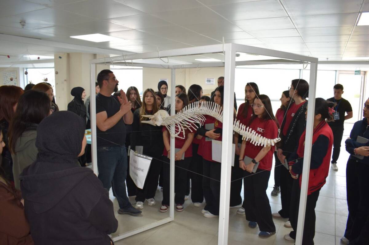 Hatay Büyükşehir Belediyesi (HBB), üniversite adayı gençlerin meslek seçimlerinde daha