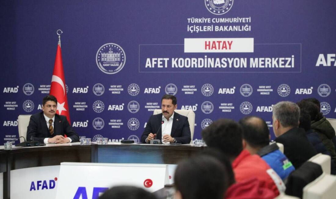 Hatay’da etkisini giderek artıran yoğun yağışlar nedeniyle Afet ve Acil