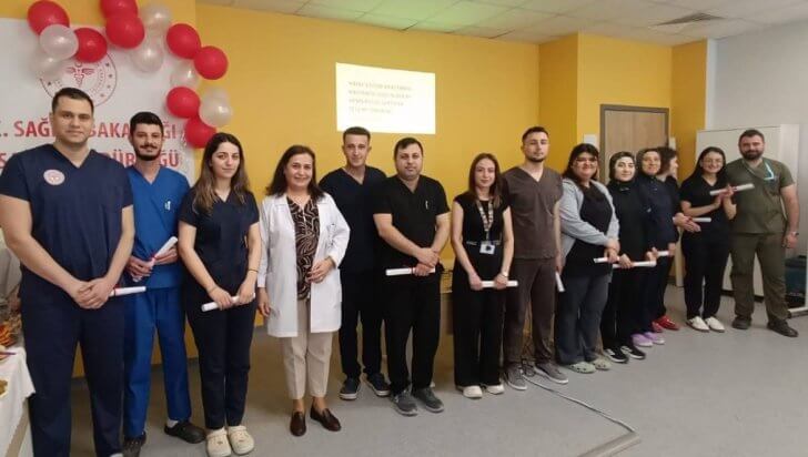 Hatay Eğitim ve Araştırma Hastanesi’nde düzenlenen Yoğun Bakım Hemşireliği Sertifika
