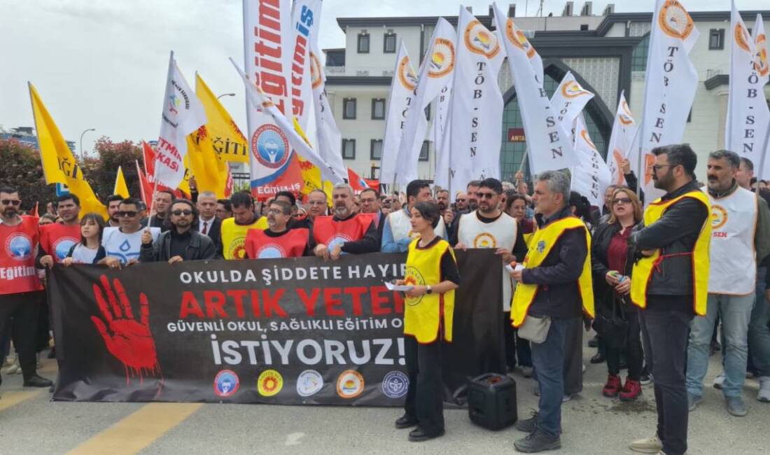 Şanlıurfa’nın Siverek ilçesinde yaşanan silahlı saldırının ardından Antakya’da bir araya