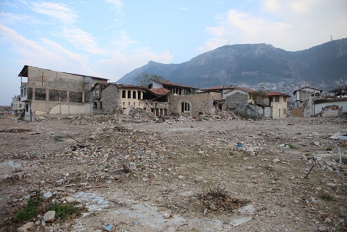 6 Şubat depremlerinde büyük yıkım yaşayan Antakya Tarihi Kent Merkezi,