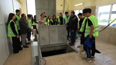Hatay’da HATSU, Bahçeşehir Koleji öğrencilerini atık su arıtma tesisinde ağırlayarak