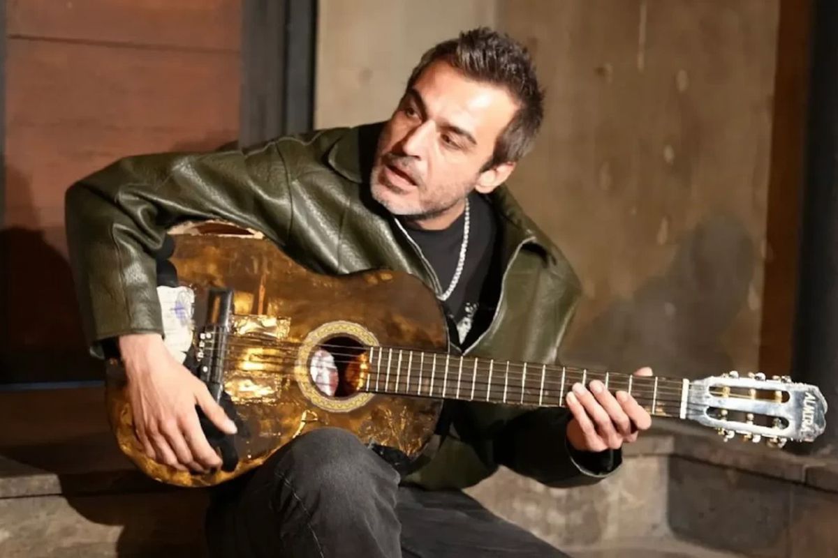 Muğla’nın Bodrum ilçesinde yaşayan ve Popstar yarışmasıyla tanınan ünlü şarkıcı